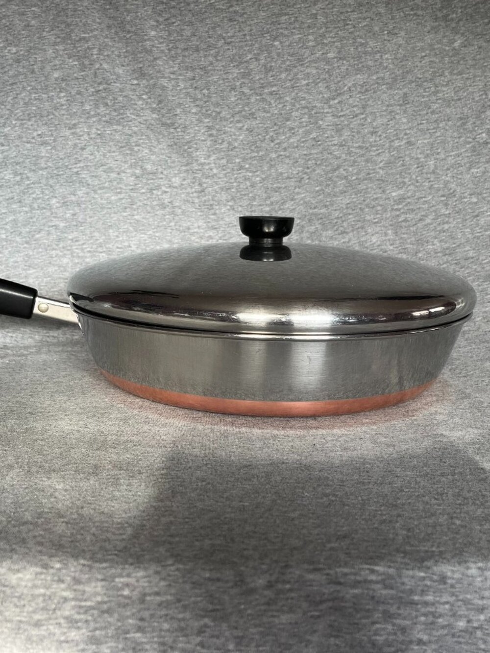 Revere Ware 1801 12 inch Copper Clad Bottom Skillet and Lid, Clinton Ill - Picture 4 of 12
